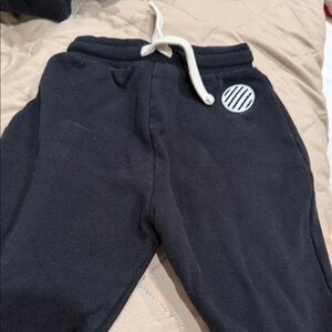 Même: Stylish Black Kids Joggers with matching Hoodie